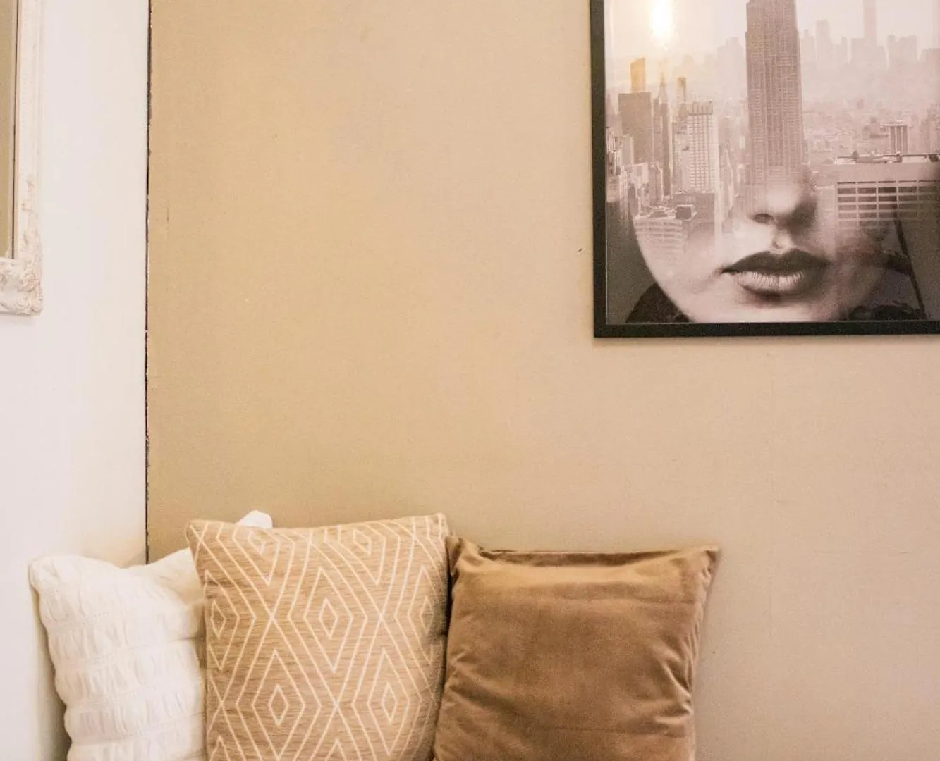 Stylish Urban Escape In Helsinki Apartment 0*,